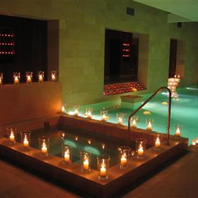 fwthumbSwimming pool candles.jpg